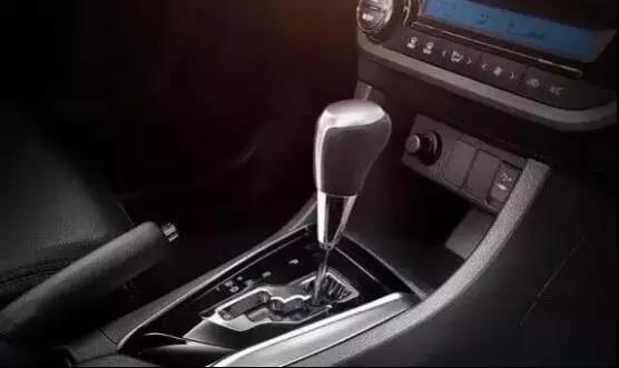 自動(dòng)擋這么開，跟自我毀車沒啥兩樣！